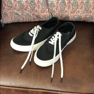 Black Sperry Top-Sider Sneakers White Laces Sz 7.5